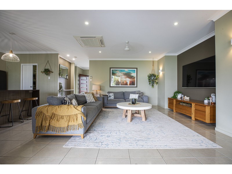 23 Lockyer Court, Rural View QLD 4740