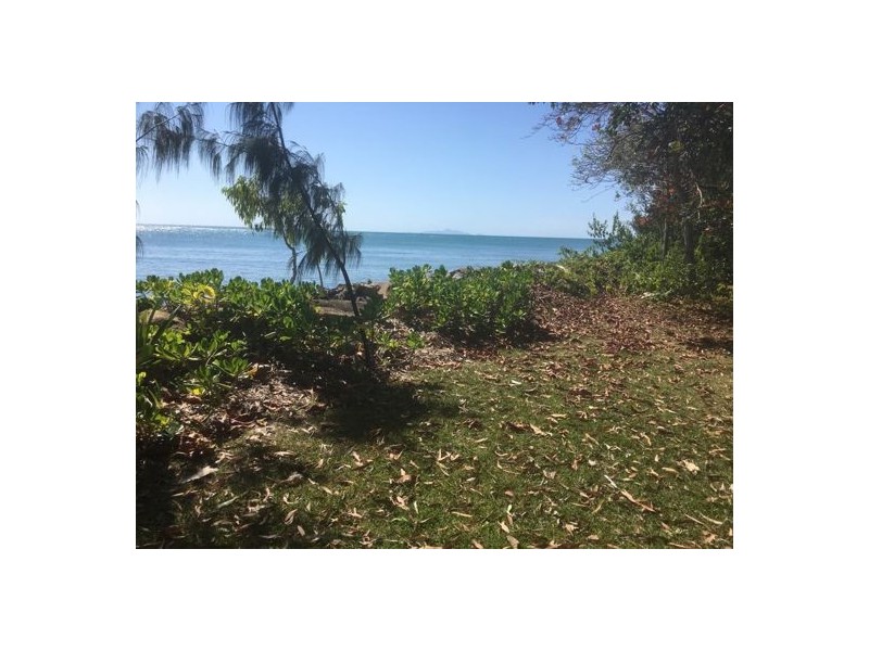 56 Ocean Avenue, Slade Point QLD 4740