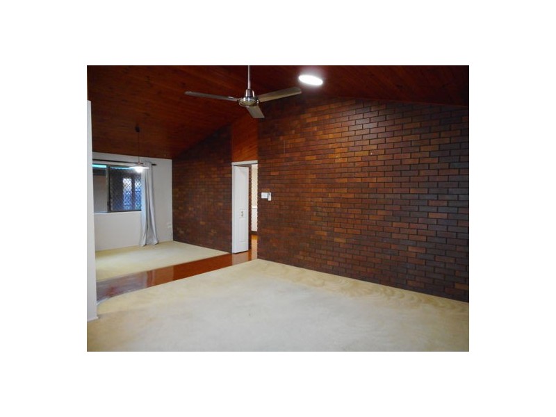 4 Jasmine Street, Andergrove QLD 4740