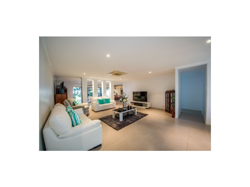 45 Monash Way, Ooralea QLD 4740