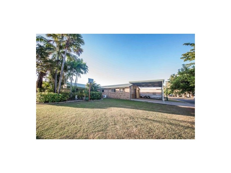 2 Amiet Street, South Mackay QLD 4740