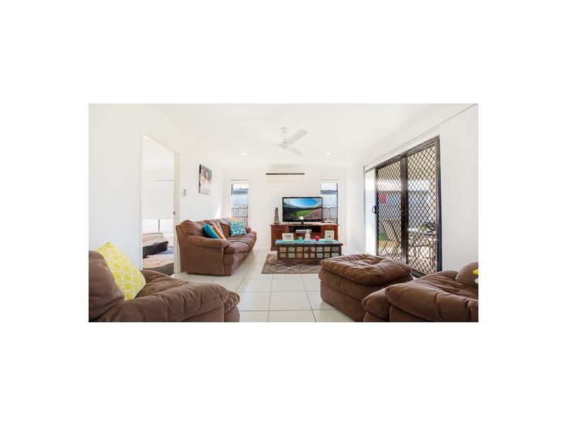 2 Kingslea Court, Ooralea QLD 4740