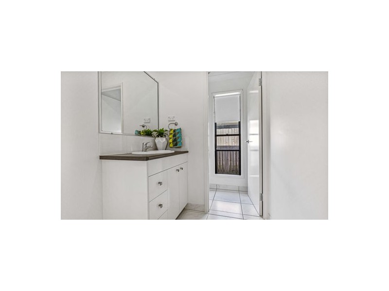 2 Kingslea Court, Ooralea QLD 4740