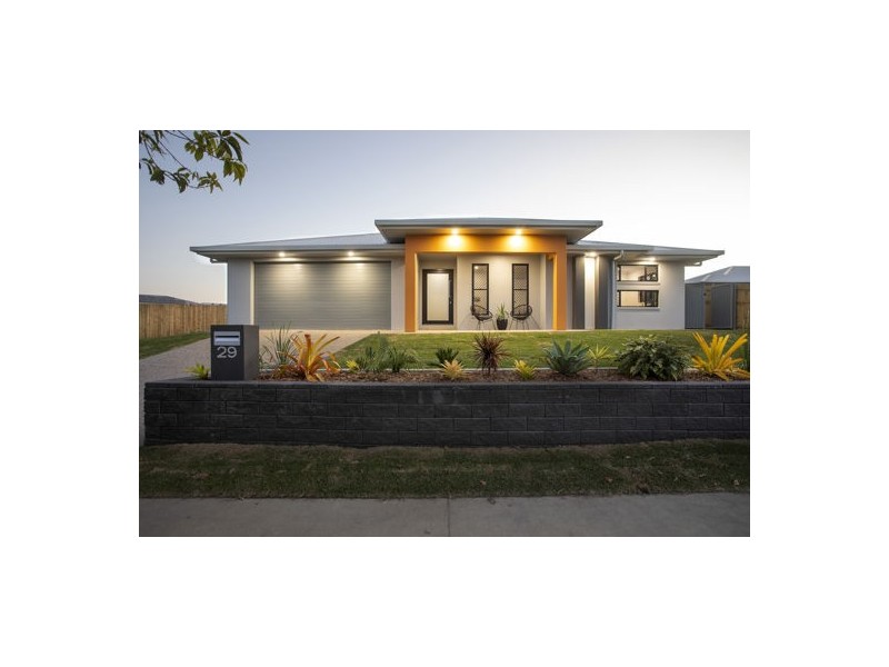 29 Regent Avenue, Richmond QLD 4740