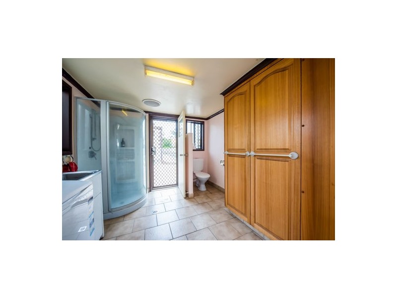 2 Weir Street, East Mackay QLD 4740