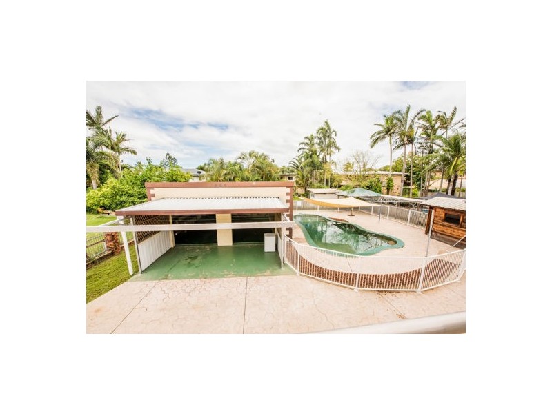 2 Weir Street, East Mackay QLD 4740