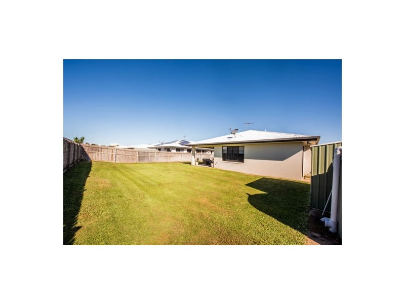 44 Stone Drive, Bucasia QLD 4750
