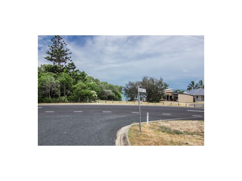 1/9 Plover Street, Slade Point QLD 4740