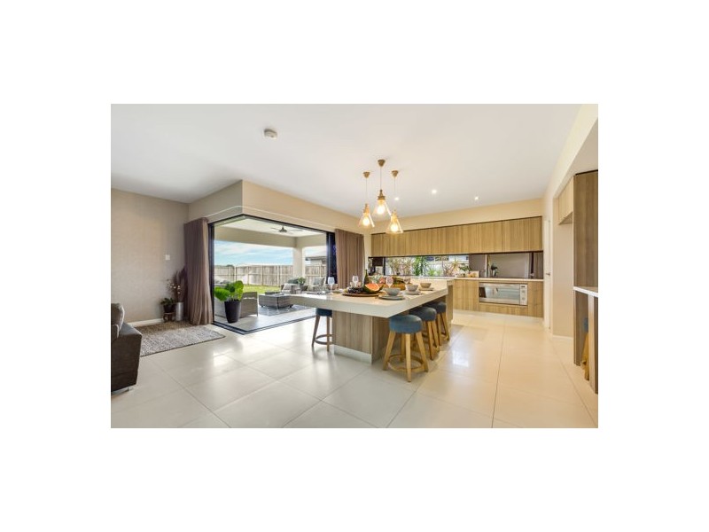 5 Eleanor Drive, Beaconsfield QLD 4740