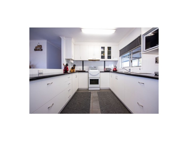66 Shoal Point Road, Bucasia QLD 4750