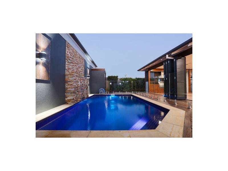 16 Glenoak Avenue, Richmond QLD 4740