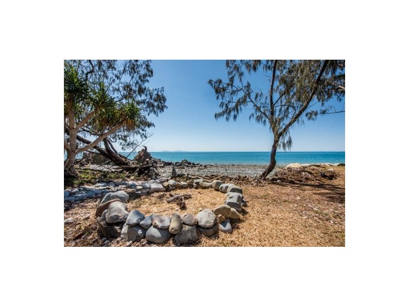 60 Admiral Drive, Dolphin Heads QLD 4740