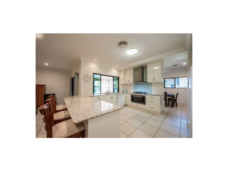 20 Gingham Street, Glenella QLD 4740
