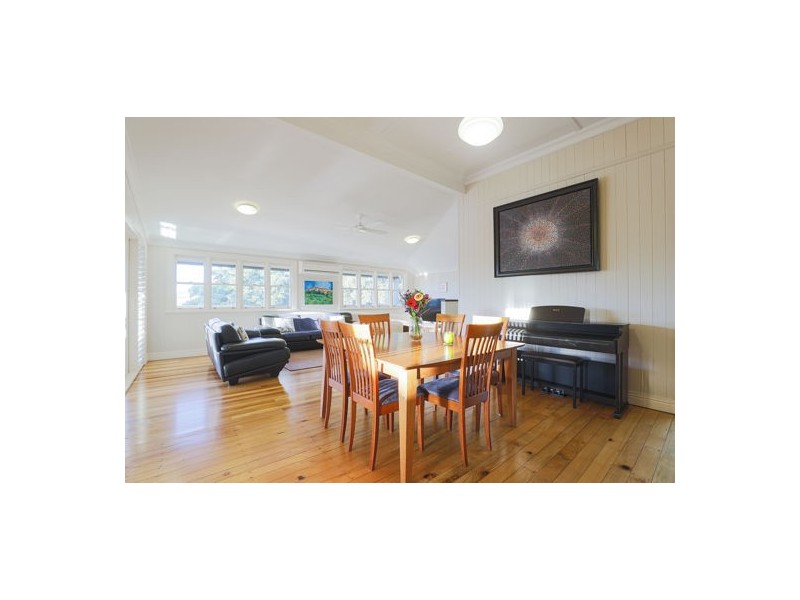 14 Hinton Street, West Mackay QLD 4740