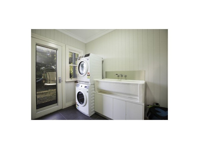 14 Hinton Street, West Mackay QLD 4740