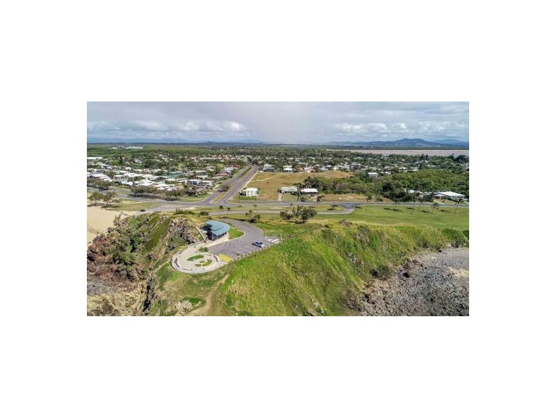8-14 Pacific Esplanade, Slade Point QLD 4740