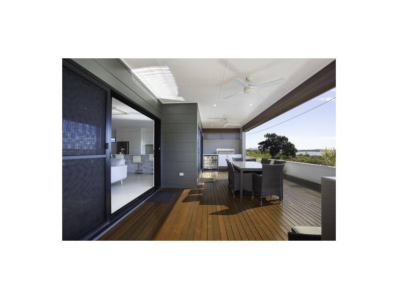 21 Slade Esplanade, Slade Point QLD 4740