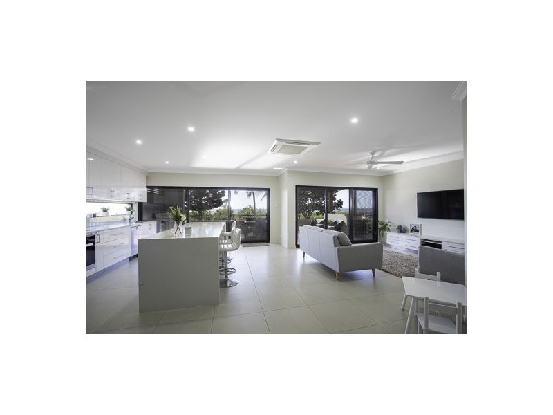 21 Slade Esplanade, Slade Point QLD 4740