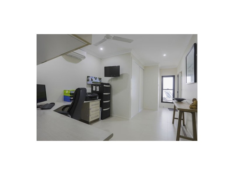 21 Slade Esplanade, Slade Point QLD 4740