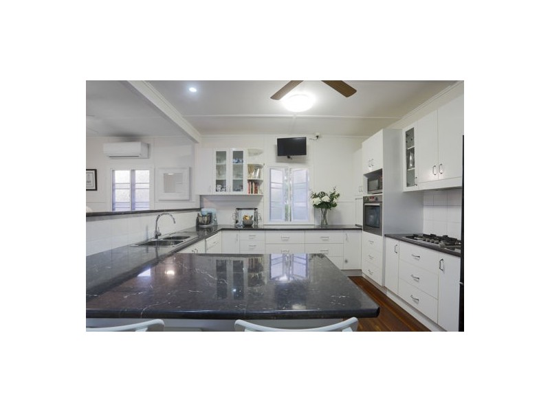21 Adrian Street, West Mackay QLD 4740