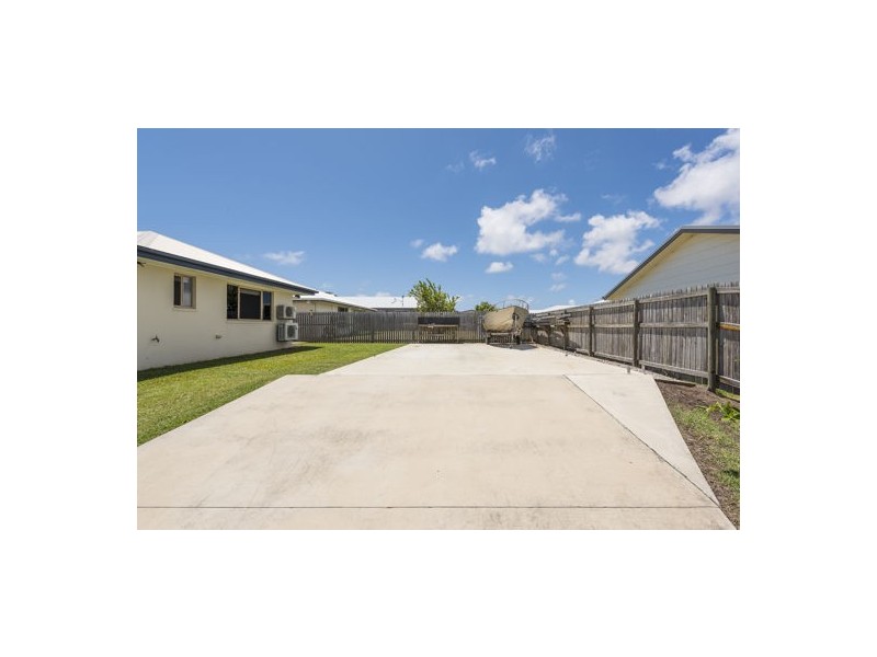 34 Montgomery Street, Rural View QLD 4740