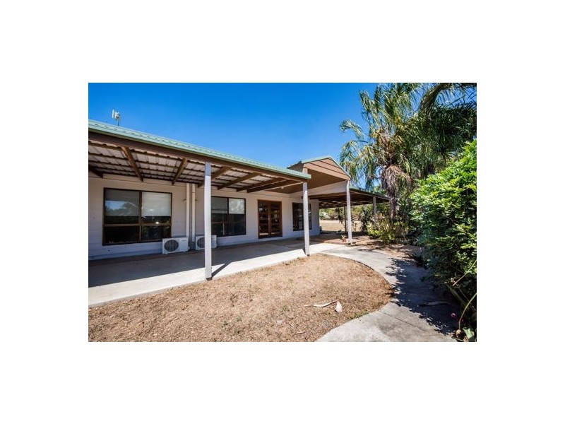 24 Windsor Drive, Hay Point QLD 4740