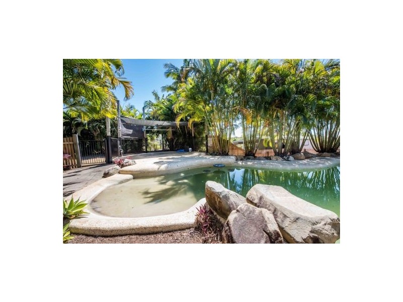 24 Windsor Drive, Hay Point QLD 4740