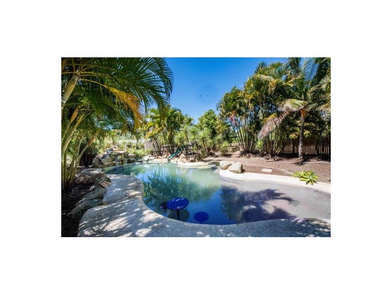 24 Windsor Drive, Hay Point QLD 4740