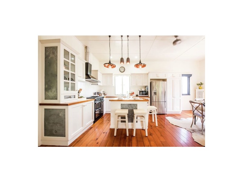 16 Beaton Street, West Mackay QLD 4740