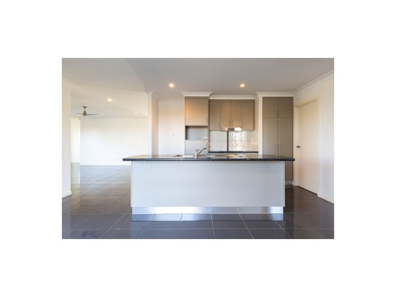 12 Maranark Avenue, Mount Pleasant QLD 4740