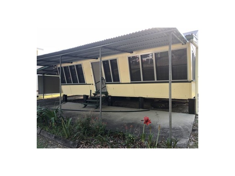 4 McEwens Beach Esplanade, Mcewens Beach QLD 4740
