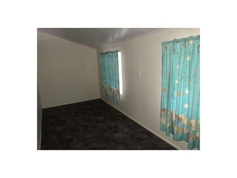 4 McEwens Beach Esplanade, Mcewens Beach QLD 4740