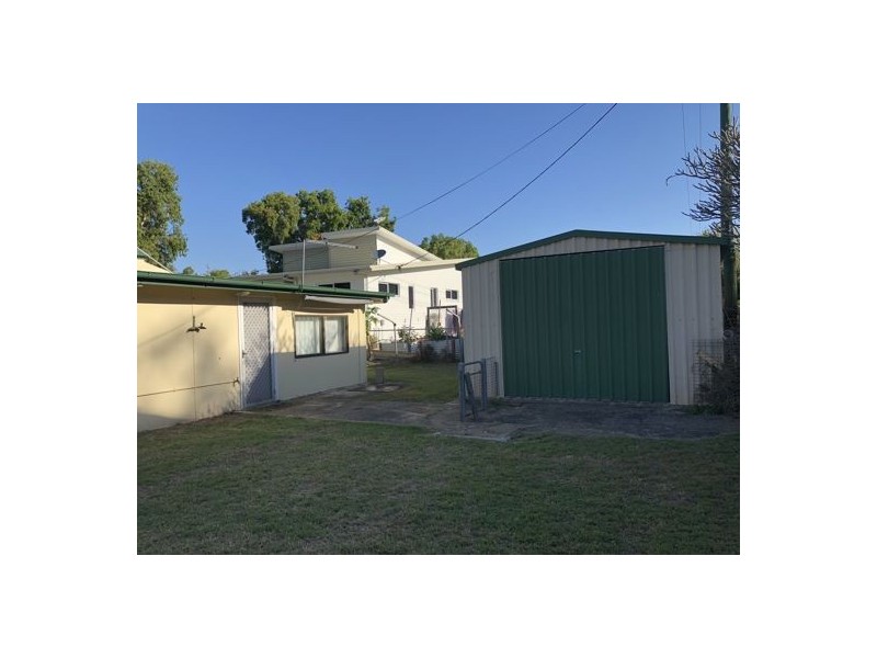 4 McEwens Beach Esplanade, Mcewens Beach QLD 4740