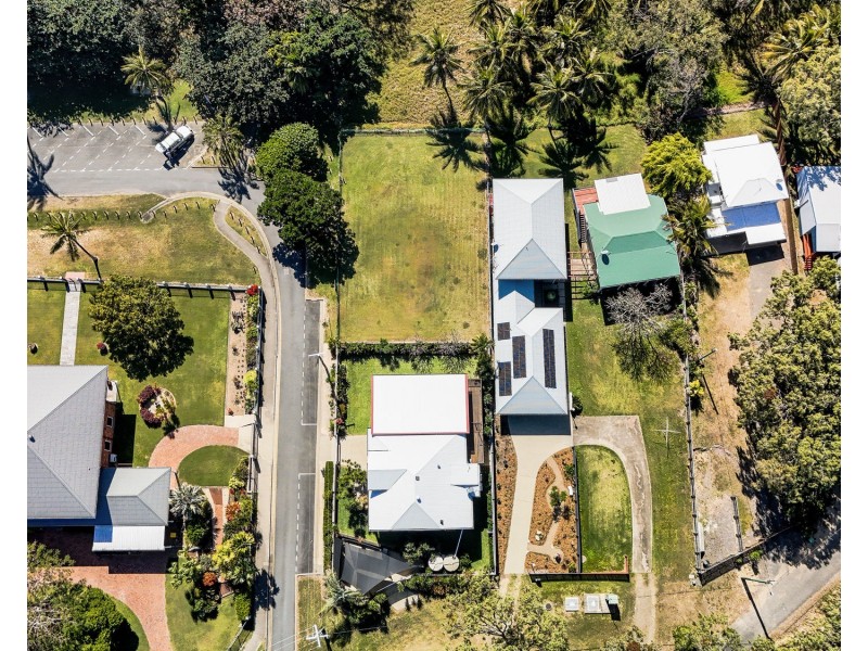 25 Shepherd Road, Eimeo QLD 4740