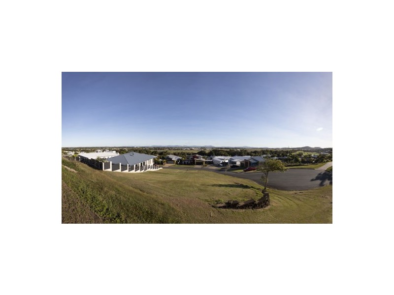 10 Stephanie Court, Glenella QLD 4740