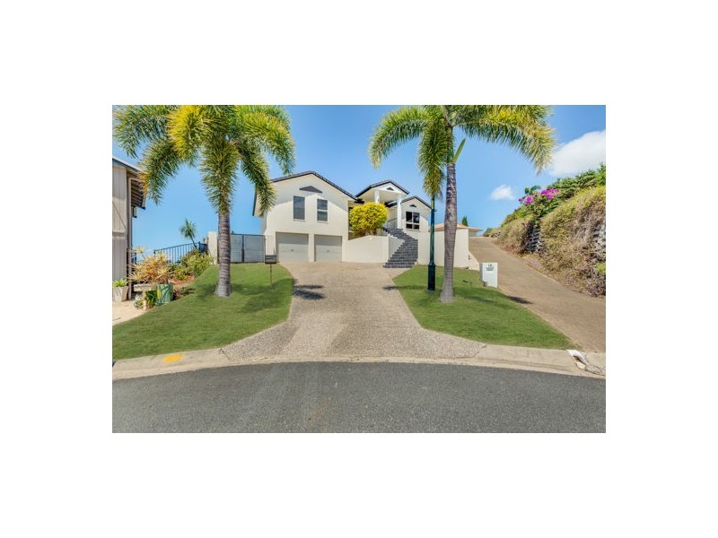 18 Sunrise Place, Blacks Beach QLD 4740