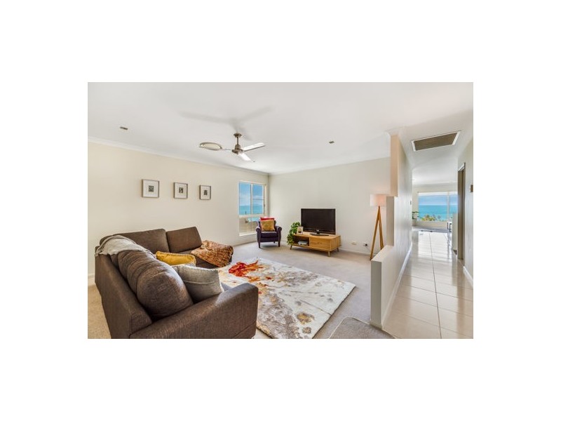 18 Sunrise Place, Blacks Beach QLD 4740