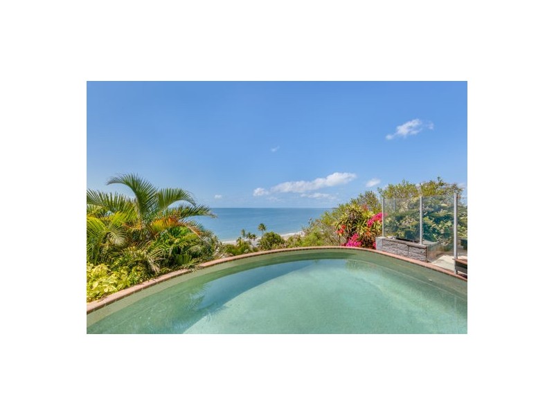 18 Sunrise Place, Blacks Beach QLD 4740