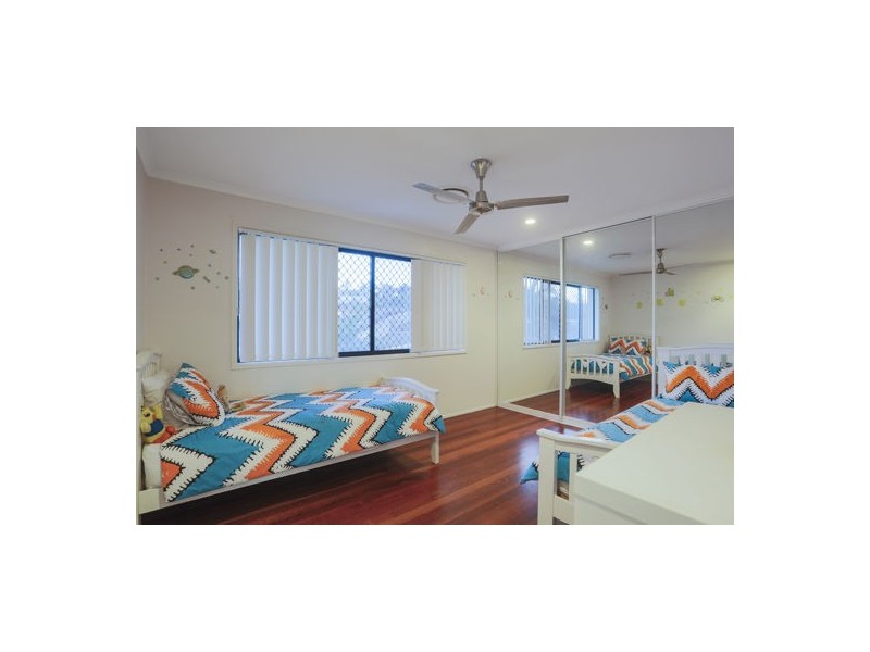 6 Maurene Court, Glenella QLD 4740