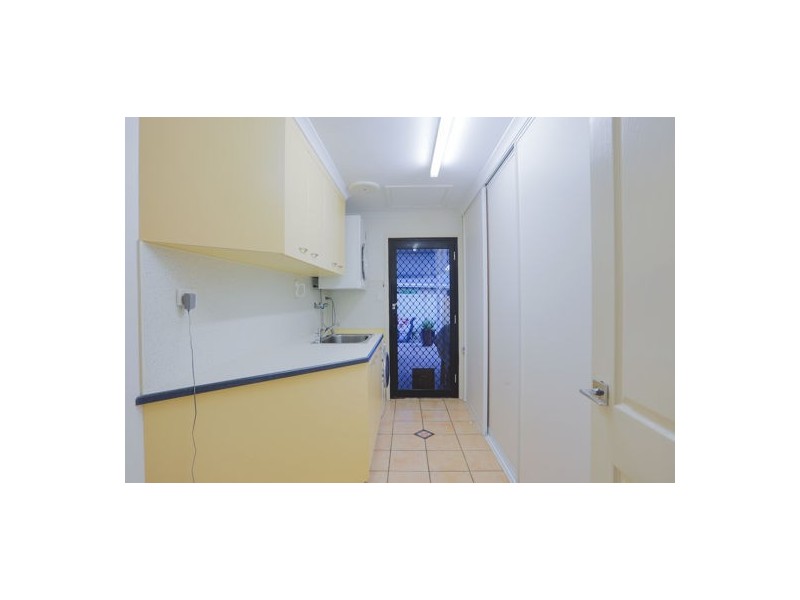 6 Maurene Court, Glenella QLD 4740