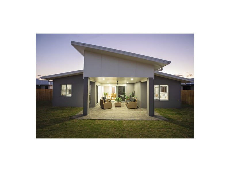 9 Beachwood Circuit, Bakers Creek QLD 4740