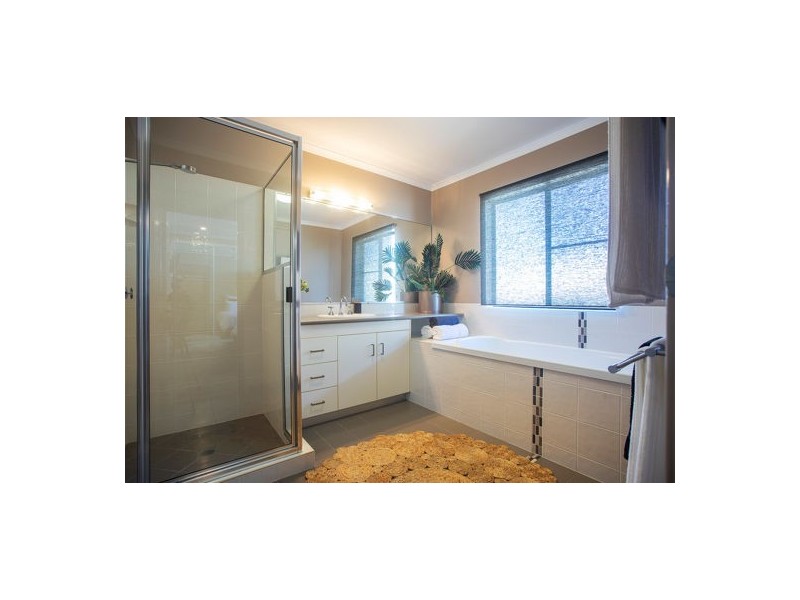 18 Nunkeri Drive, North Mackay QLD 4740
