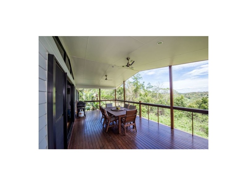 2 Bayview Drive, Habana QLD 4740