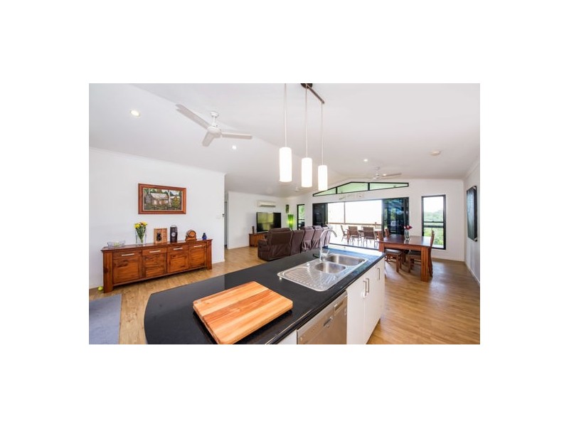 2 Bayview Drive, Habana QLD 4740