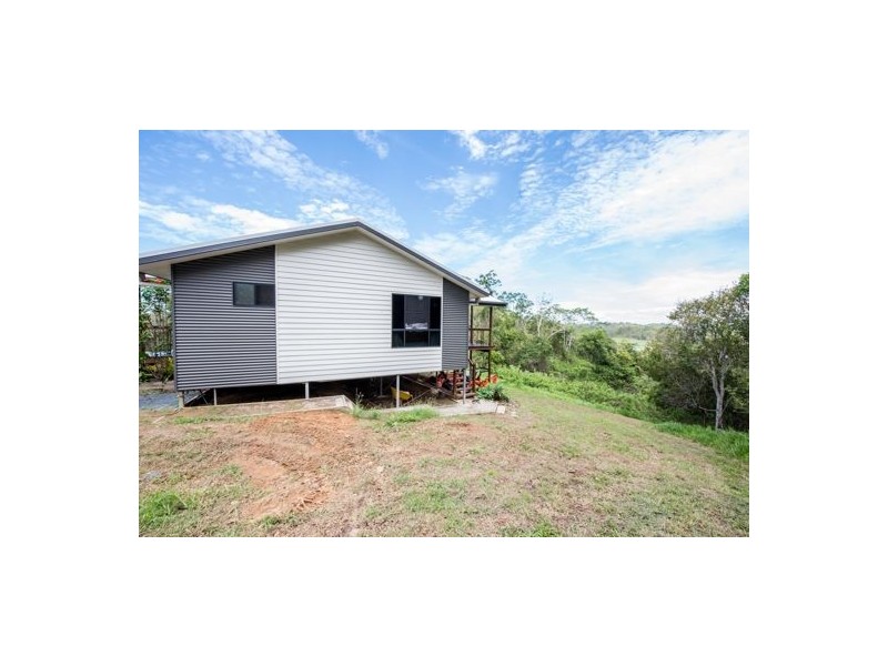 2 Bayview Drive, Habana QLD 4740