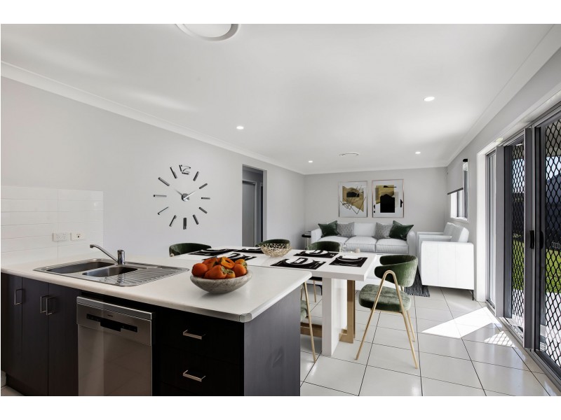 16 Ashton Place, Ooralea QLD 4740