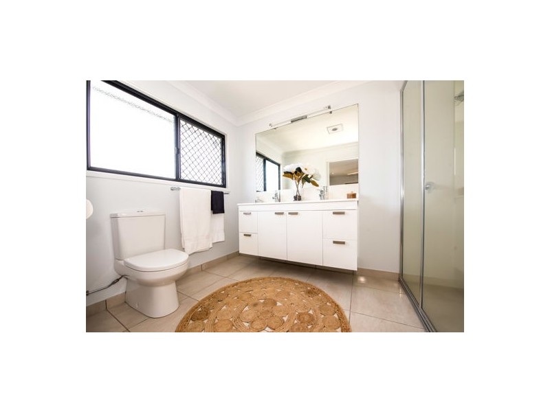 32 McIntyre Street, East Mackay QLD 4740