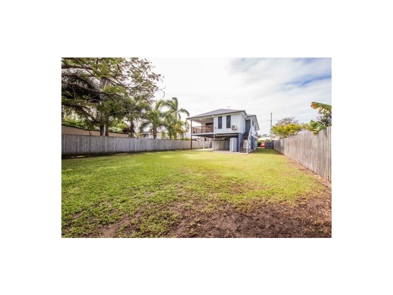 32 McIntyre Street, East Mackay QLD 4740