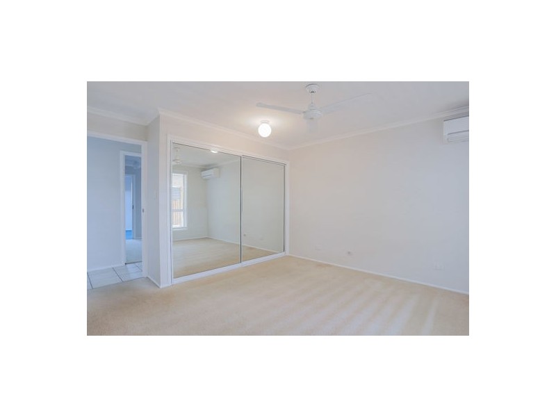 100 Broomdykes Drive, Beaconsfield QLD 4740