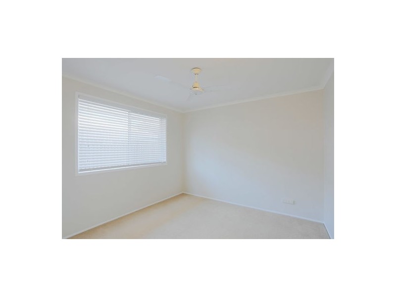 100 Broomdykes Drive, Beaconsfield QLD 4740